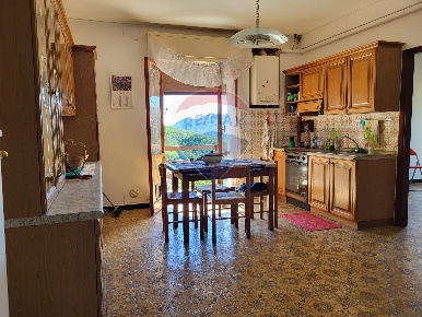 Foto Appartamento in Via Chiose, Moconesi Chiose di 60 m² con 4 locali