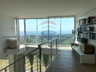 Foto Villa singola a Mozzagrogna Centro di 275 m² con 12 locali in vendita