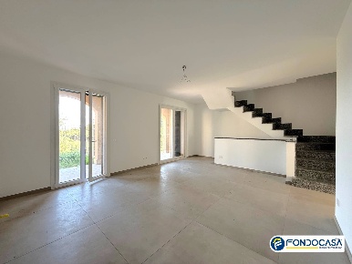 Foto Villa a schiera in Via Paolo Polla, Boissano Centro di 100 m²