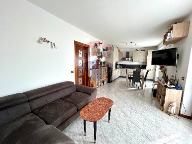 Foto Appartamento a Parre Centro di 100 m² con 3 locali in vendita