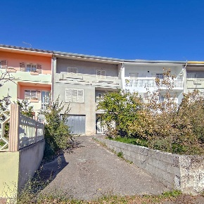 Foto Villa a schiera in via Berlinguer, Bolotana Centro di 195 m²