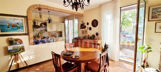Foto Appartamento in via luigi capuano, Rimini di 120 m² con 3 locali