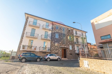 Foto Appartamento in Via Del Poggio, Valentano Centro di 129 m² in vendita