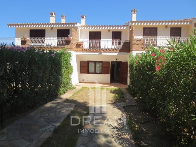 Foto Villa a schiera in via del Mare, Sant'Anna Arresi di 150 m² in vendita