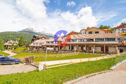 Foto Appartamento in Strada de Salgè, Moena Centro di 116 m² con 4 locali