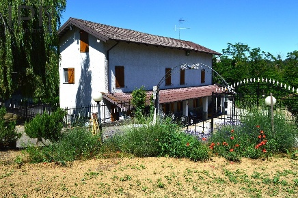 Foto Villa unifamiliare in regione calzapello, Incisa Scapaccino di 180 m²
