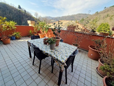 Foto Appartamento in Via Acquasanta, Mele di 110 m² con 7 locali in vendita