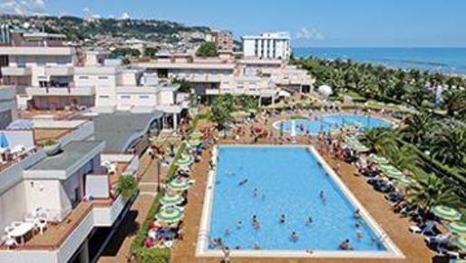 Foto Appartamento in via del commercio, Villanova d'Albenga Centro di 69 m²