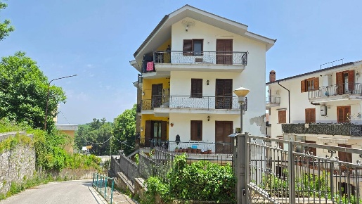 Foto Appartamento in piazza partenio, Ospedaletto d'Alpinolo di 85 m²