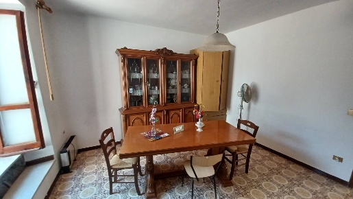 Foto Appartamento in Vicolo Giglio, Vallecorsa di 130 m² con 7 locali