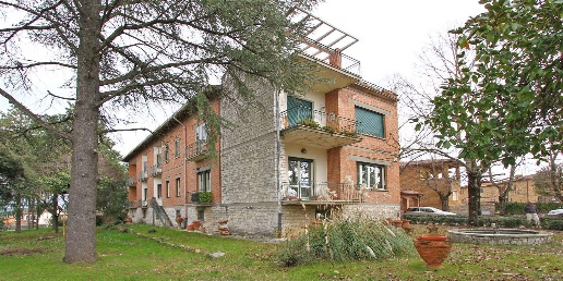 Foto Appartamento a Pienza di 260 m² con 7 locali in vendita