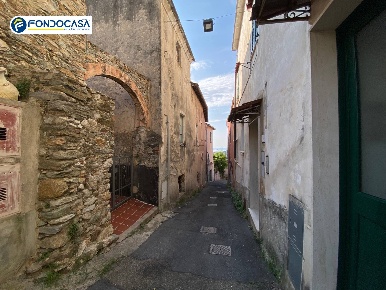Foto Appartamento in Via Bosseri, Boissano Centro di 80 m² con 3 locali