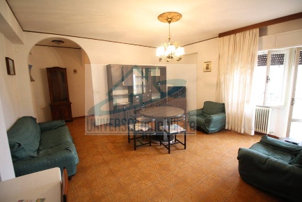 Foto Appartamento in VIA DEL SOLE, Castorano Centro di 130 m² con 5 locali