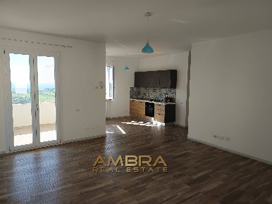 Foto Appartamento a Trinità d'Agultu e Vignola di 250 m² con 4 locali