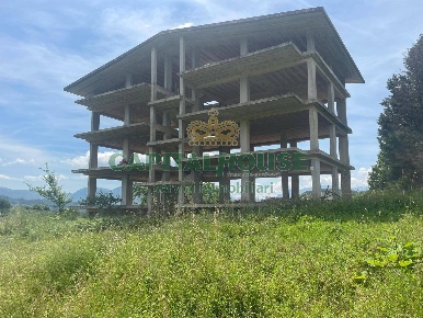 Foto Appartamento a Capriglia Irpina di 800 m² con 24 locali in vendita