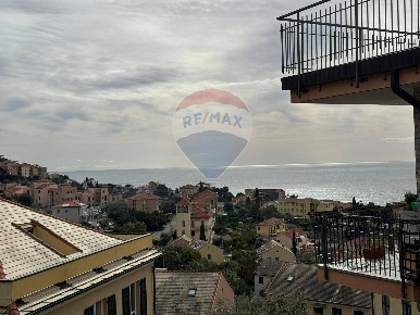 Foto Appartamento in Via delle Sevore, Borgio Verezzi di 70 m² con 3 locali