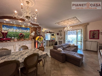 Foto Appartamento in San S. Silvestro, Castorano San Silvestro di 200 m²