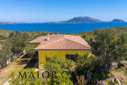 Foto Villa singola in Loc. Sos Aranzos, Golfo Aranci di 200 m² con 5 locali