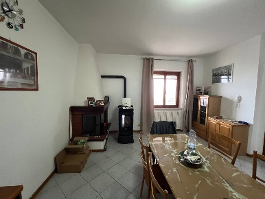 Foto Appartamento a Monterubbiano di 120 m² con 4 locali in vendita