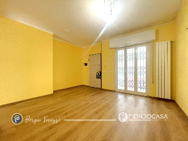 Foto Appartamento in Via IV Novembre, Borgio Verezzi di 99 m² con 3 locali
