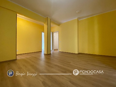 Foto Appartamento in Via IV Novembre, Borgio Verezzi di 99 m² con 3 locali