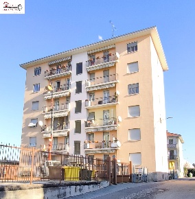 Foto Appartamento in Via Papa Giovanni, Sandigliano di 75 m² con 4 locali