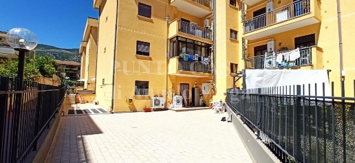 Foto Appartamento in Via San Lorenzo, Palermo Cardillo di 126 m² in vendita