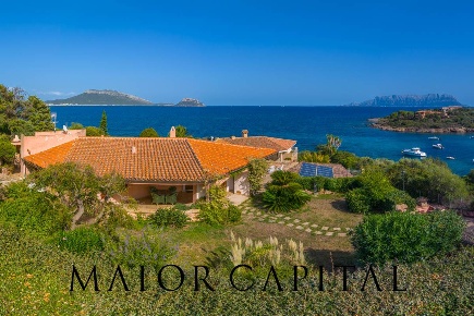 Foto Villa singola in Sos Aranzos, Golfo Aranci di 250 m² con 7 locali
