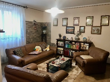 Foto Villa a schiera in VIA GRIGNANO, Mombaroccio Centro di 221 m²