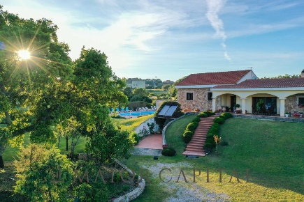 Foto Villa singola in Via Taddei, Telti di 223 m² con 8 locali in vendita