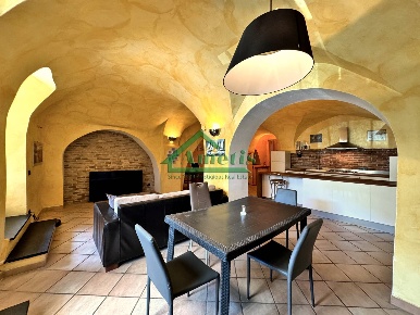 Foto Appartamento in Via di Là del Ponte, Pontedassio Centro di 110 m²