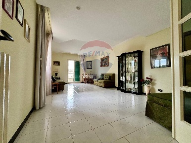 Foto Appartamento in Via Madonna delle Grazie, Giarratana di 160 m²