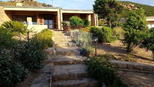 Foto Villa unifamiliare in LOC COSTA PARADISO VIA LA PIANA in vendita