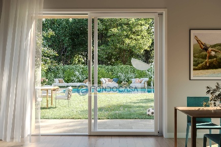 Foto Villa bifamiliare a Ponti sul Mincio di 208 m² con 4 locali in vendita