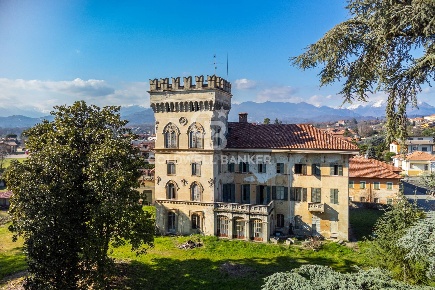 Foto Villa singola in via IV Novembre, Lessona in vendita