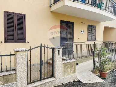 Foto Appartamento in Via Feliciano Rossitto, Giarratana di 115 m²