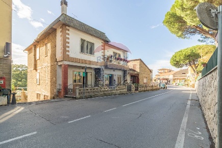 Foto Appartamento in Via Aldo Moro, Ischia di Castro in vendita