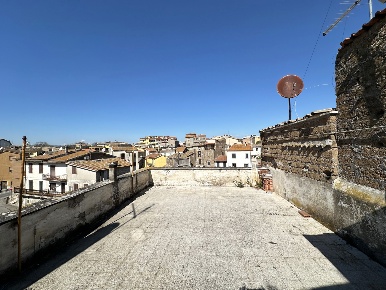 Foto Appartamento in Via Mura 12, Castel Sant'Elia Centro di 80 m²