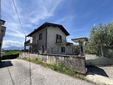 Foto Villa singola in Via casette 1, Fumone di 180 m² con 4 locali