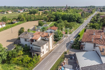 Foto Villa bifamiliare in Via Bagnarola 20, Gruaro di 60 m² con 2 locali