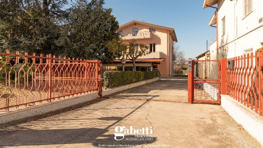 Foto Villa unifamiliare in Via Principale 140, Mozzagrogna Villa Romagnoli