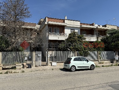 Foto Appartamento in Via Roccaforzata 148, Monteparano di 130 m² in vendita