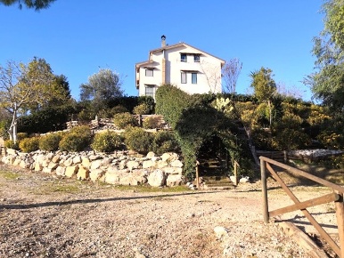 Foto Villa unifamiliare in tore II traversa, Dugenta di 280 m² con 9 locali