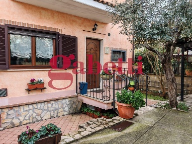 Foto Appartamento in Via Marchese Alessandro del Prete 5, Pozzilli