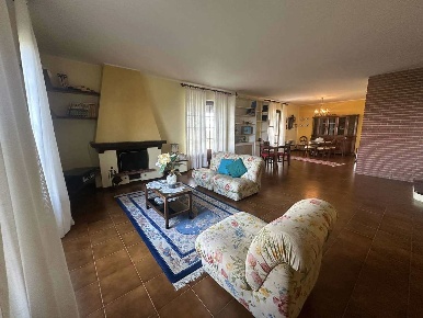 Foto Villa singola in Via Fornello 3, Ziano Piacentino Fornello di 400 m²
