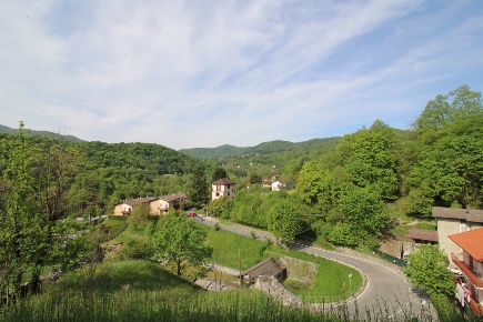 Foto Appartamento in Santi Nazario e Celso, Alta Valle Intelvi di 42 m²