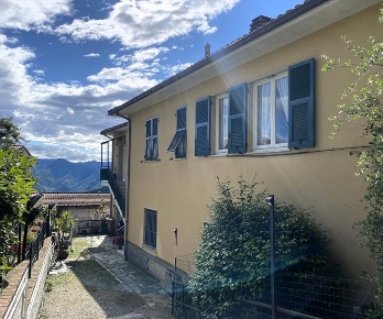 Foto Appartamento in Via San Gaetano, San Colombano Certenoli Villa Oneto
