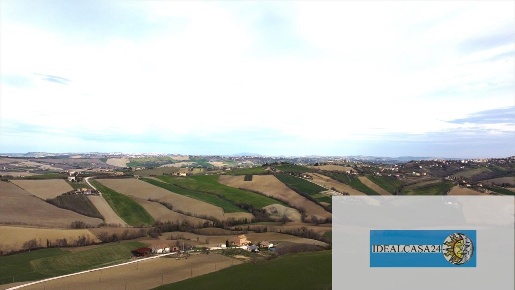 Foto Appartamento in Loro Piceno C.da Vignali Bagnere, Loro Piceno Centro