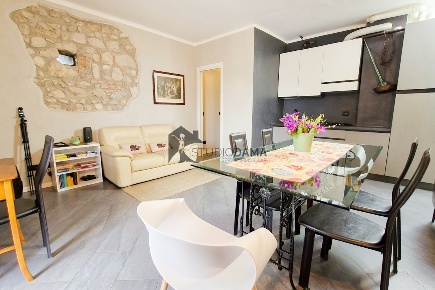 Foto Appartamento in via castello 26, Moniga del Garda di 97 m² in vendita