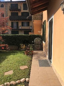 Foto Appartamento a Caino di 130 m² con 4 locali in vendita
